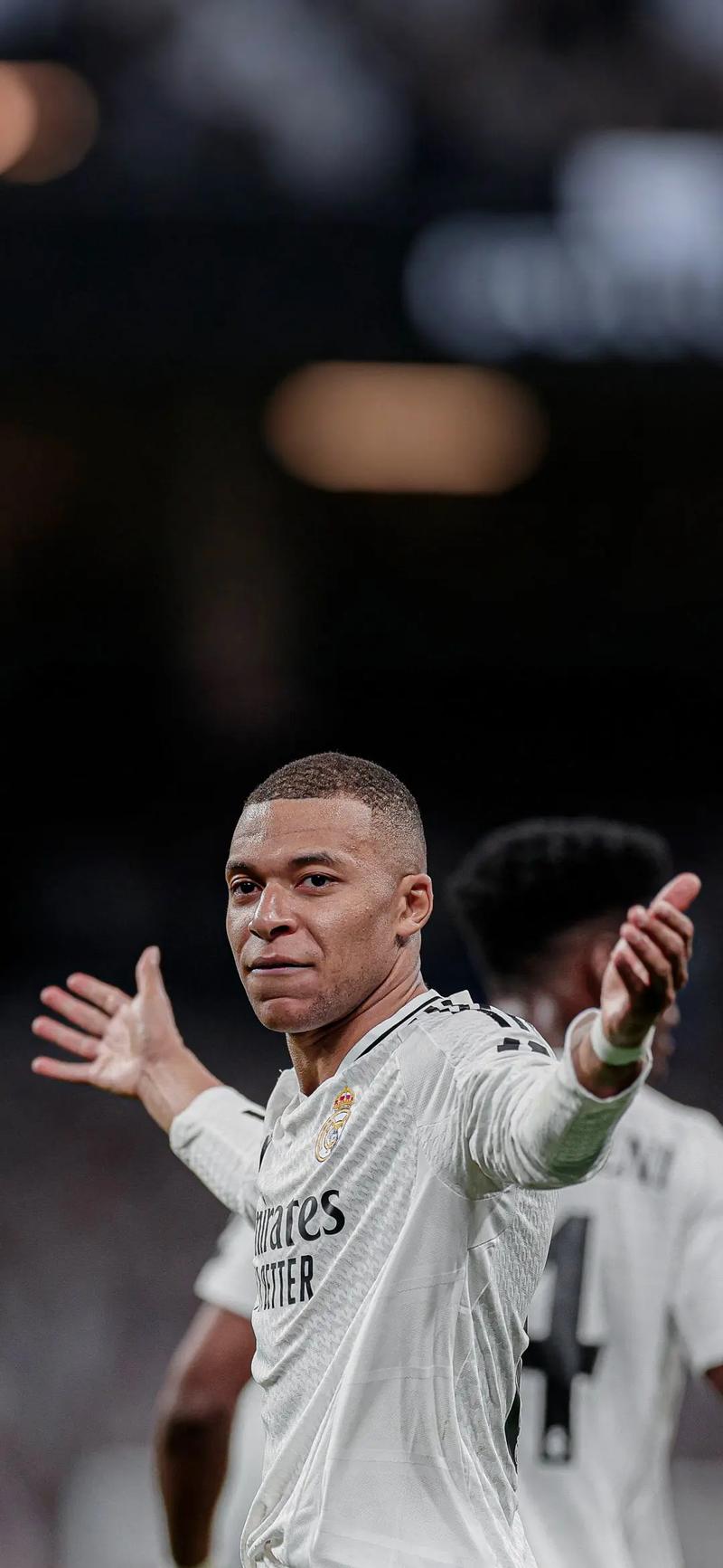 连续两轮进球！田中碧助利兹联队平利物浦、胜切尔西