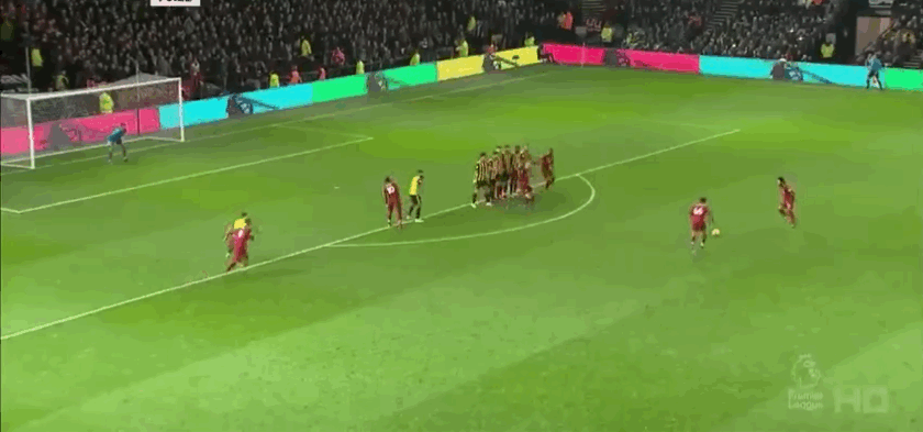 邮报：等纽卡敲定谢什科之后，利物浦才会重新报价伊萨克